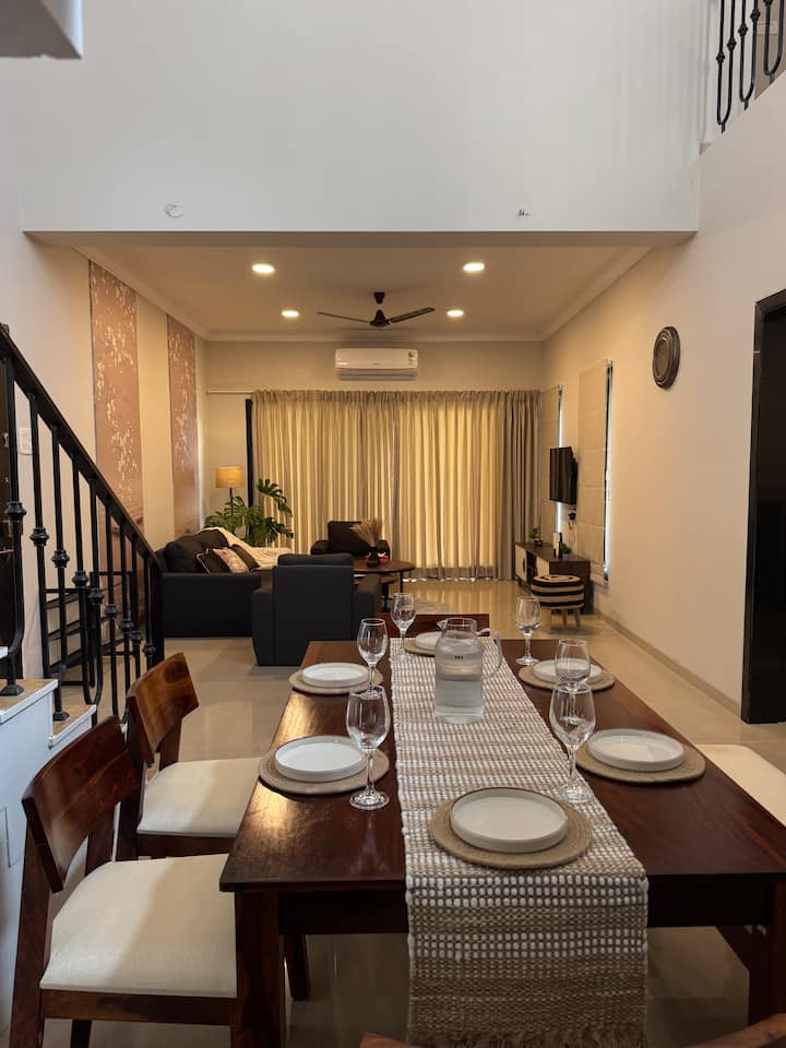 Dining area image 1