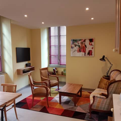 Popular Airbnb listing: The Right Place in Beaune