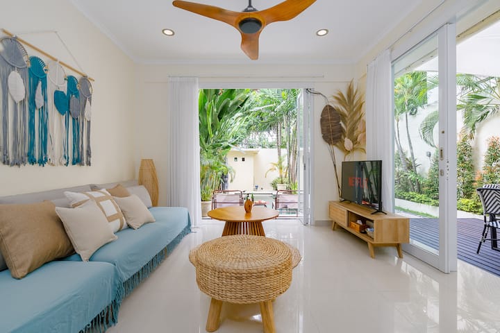 Prime Location Seminyak | 3br Private Pool Villa - Seminyak