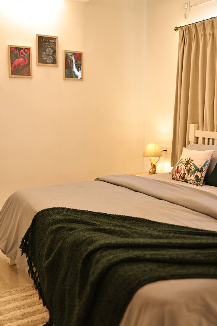 Bedroom 3 image 3
