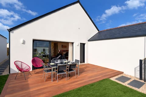 Comfortable house, close to beaches