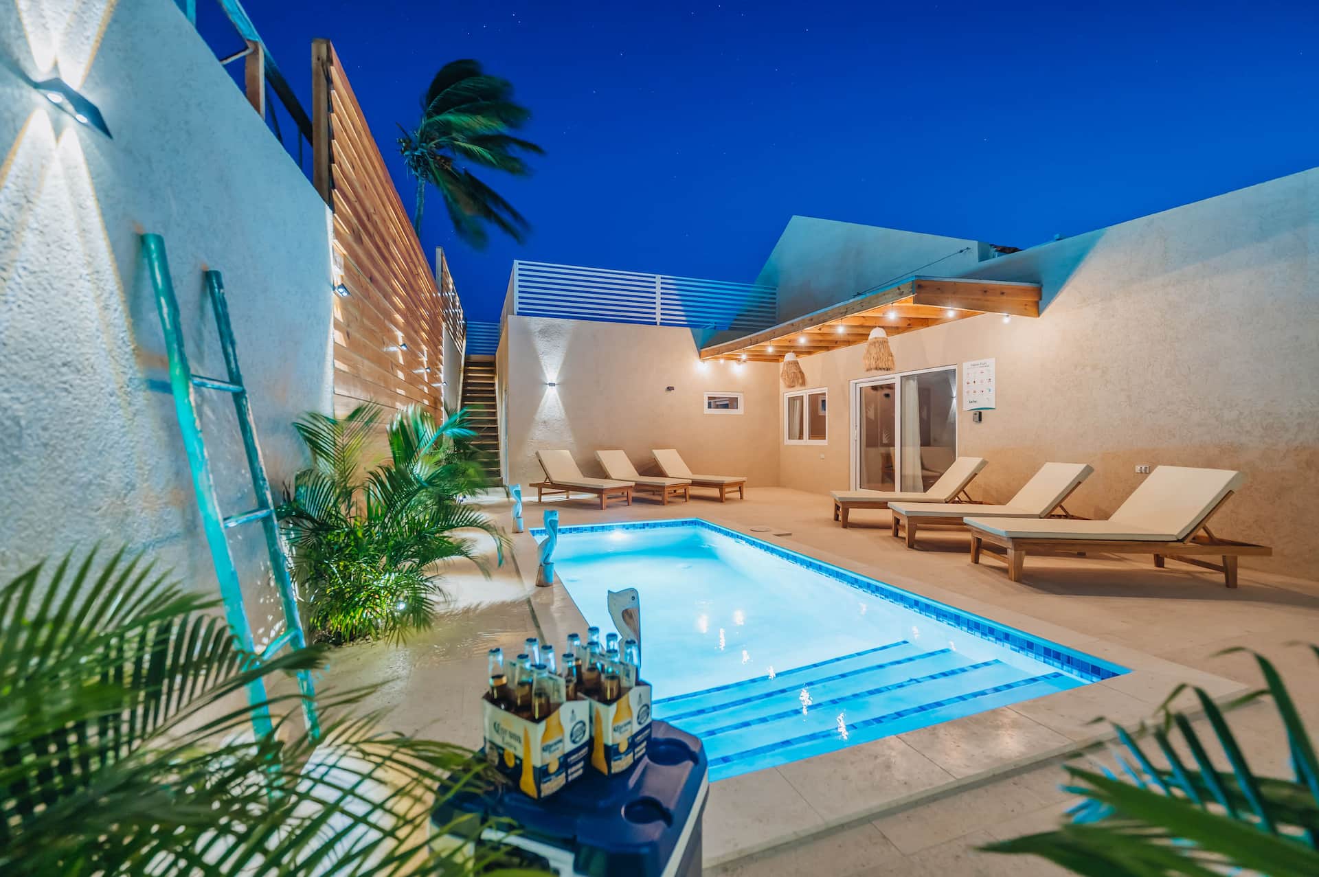 NEW Oceanfront Villa | Pool & 5 KingSuites | LUCHA