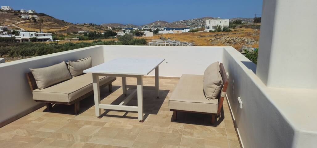 Listing in Paros