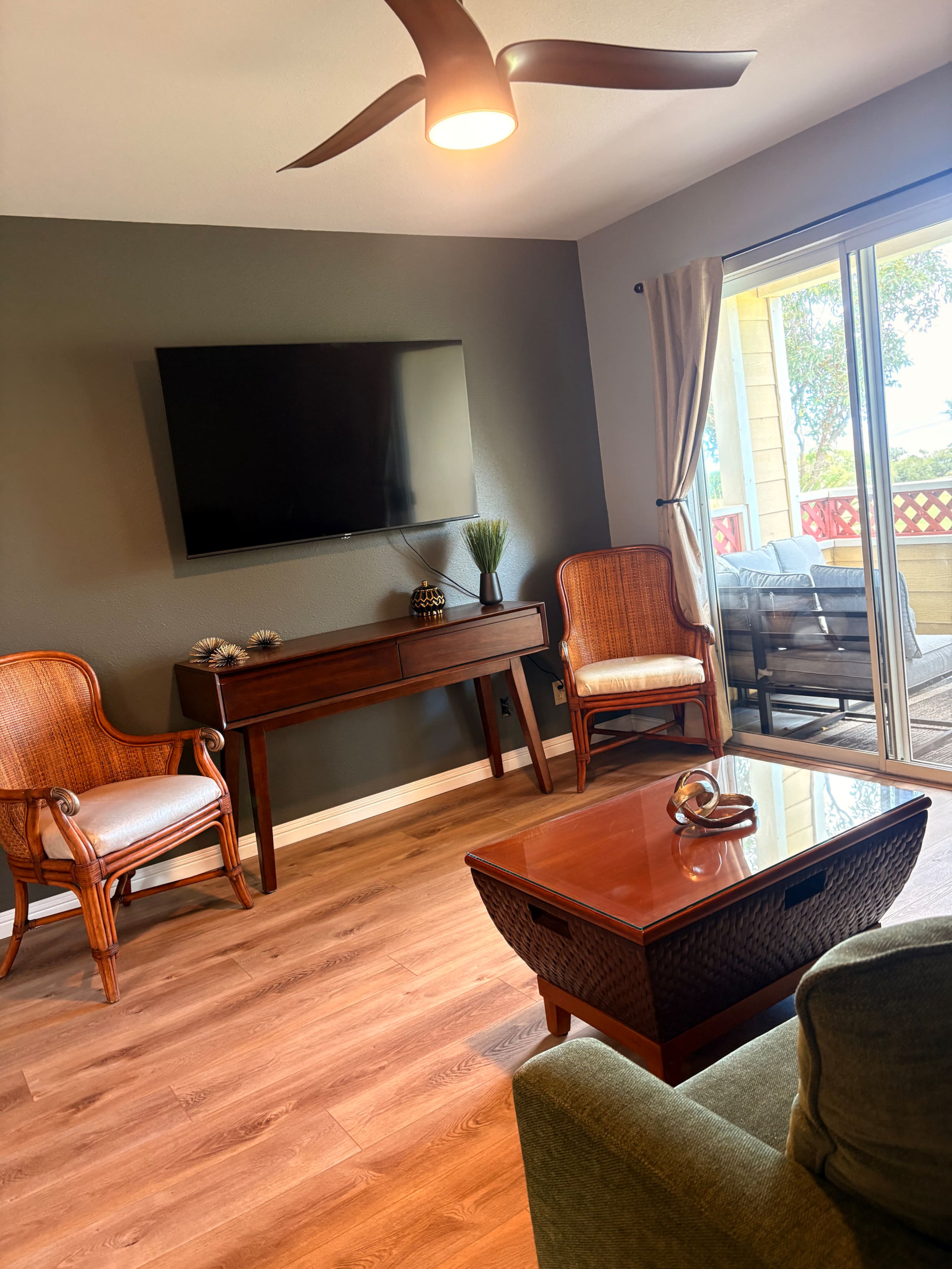Charming Condo in a gated golf community. - Photo 3