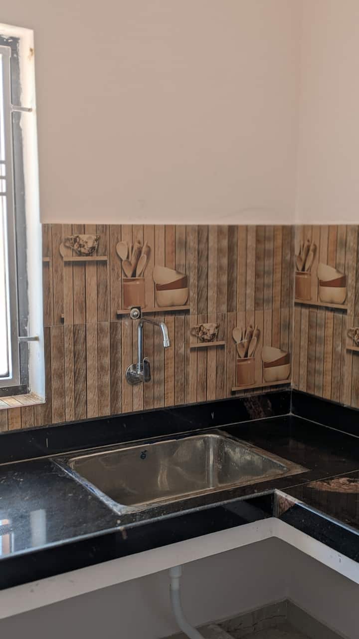 Spacious 1bhk Infocity, Patia|balcony View|couples - Bhubaneswar