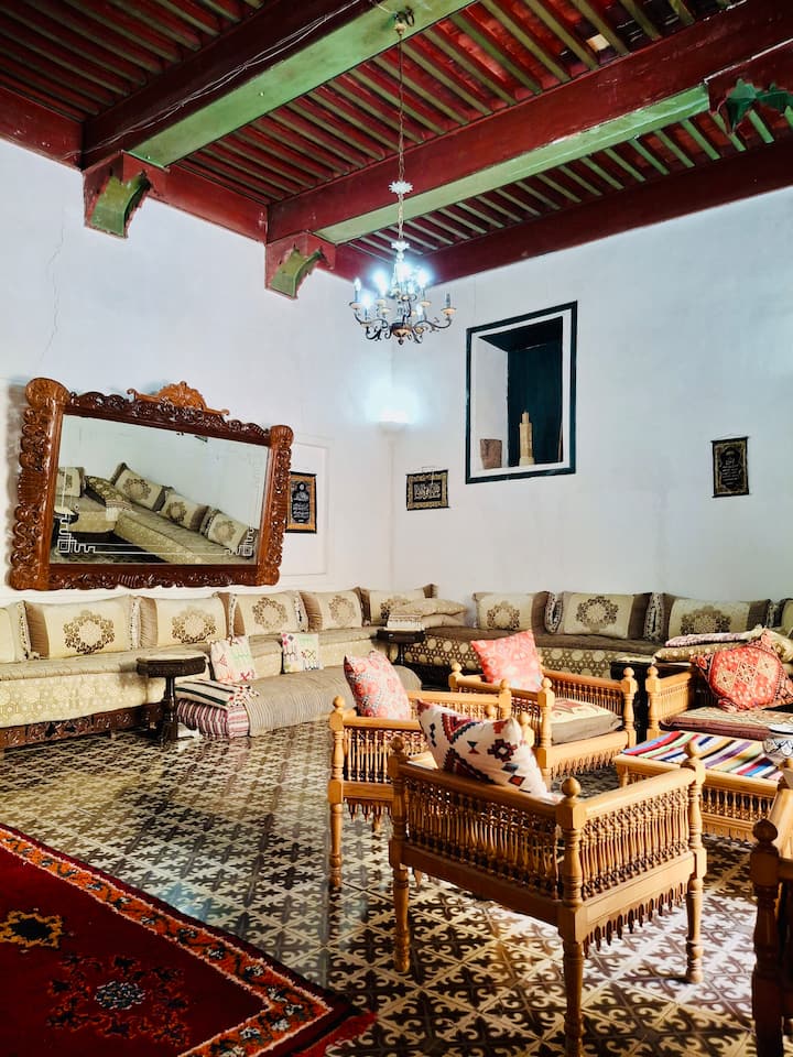 Bright Twin Room In Riad - Breakfast Included - Safí