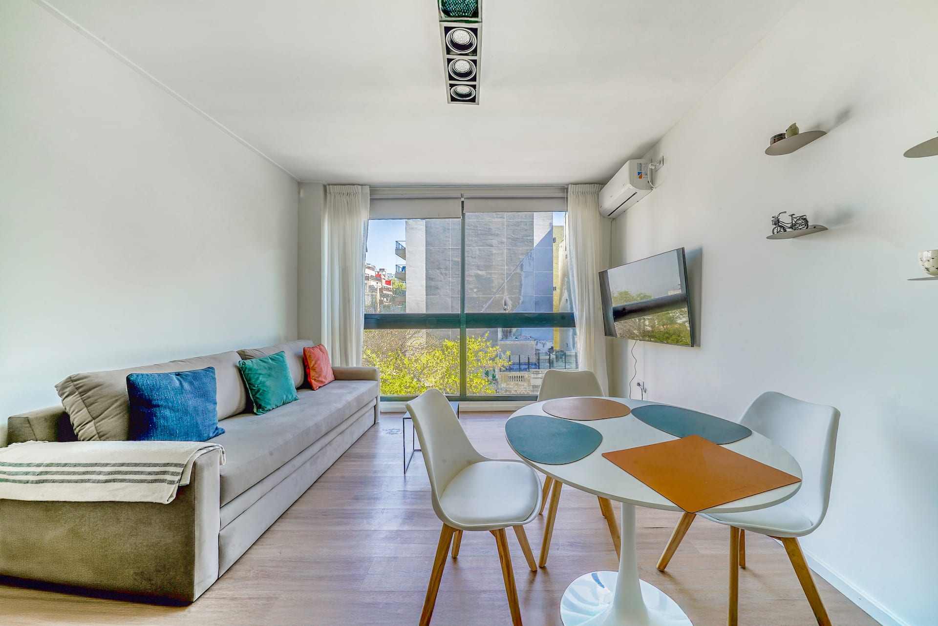 New, very bright apartment