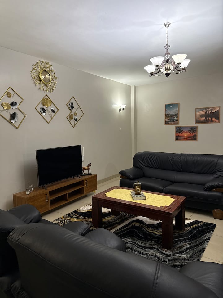Three Bed Airbnb In Cbd Kla Near Acacia Mall - Kampala