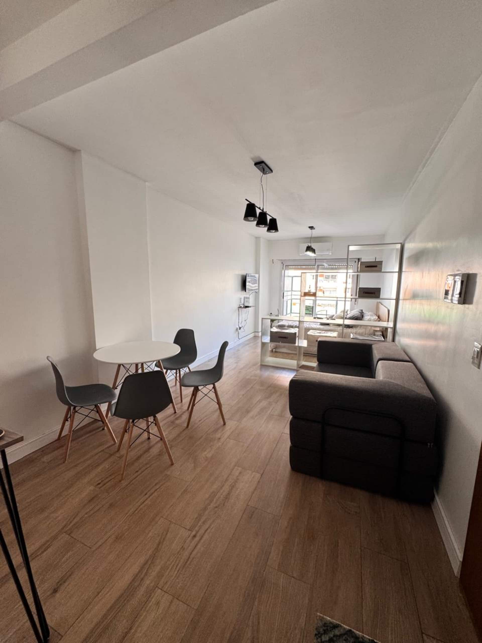 Bright and quiet apartment in Belgrano