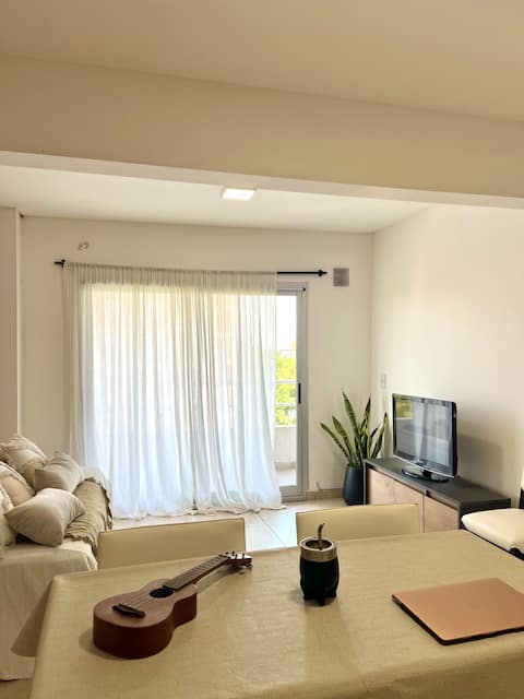 Propiedad de Airbnb exitosa: Brand new 100m from Bus Station, Rosario en Departamento Rosario