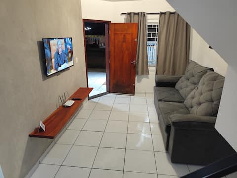 Imóvel de sucesso: Wonderful townhouse in Uvaranas, 5 min from downtown. em Ponta Grossa