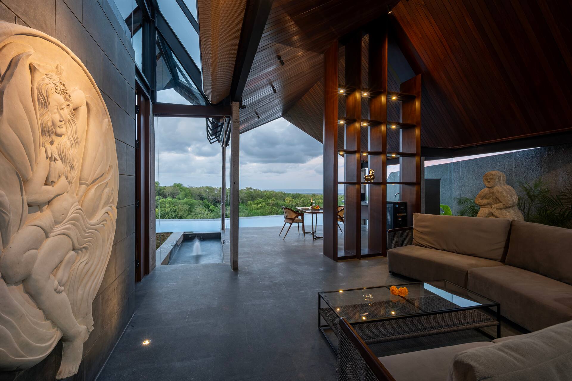 Romantic Couples Hideaway Private Villa in Nusa Dua 3
