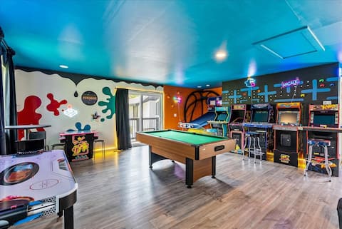 5BR Cave Hollow Game Room Retreat | Pool Table
