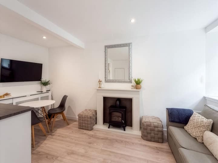 Peaceful Cottage With Private Garden Crieff - Escocia