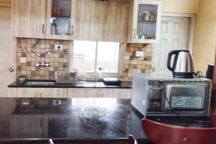 Full kitchen image 4