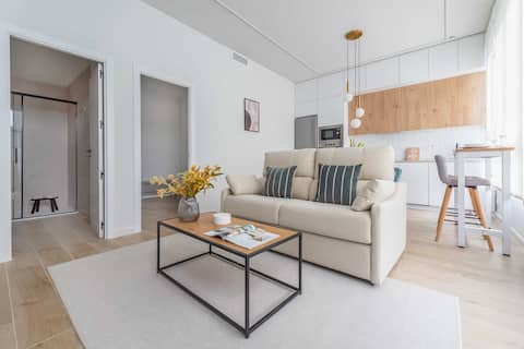 Anuncio de Airbnb popular: Rocío Apartments in Castellana - 4 Torres,... en Madrid
