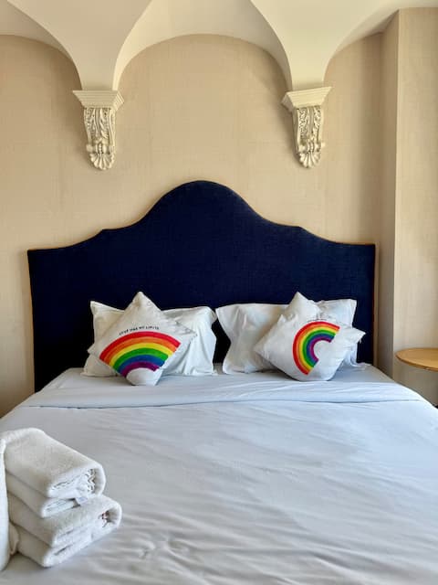 Espana Condo Resort Stylish & Family Friendly
