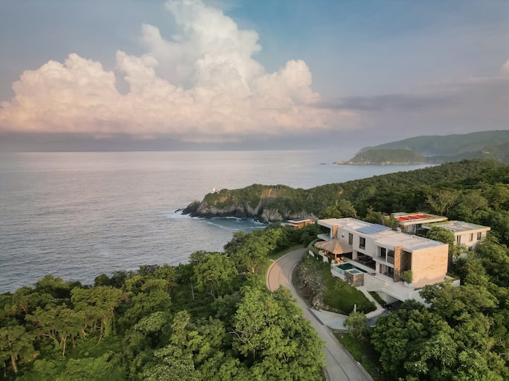 Casa Los Olivos | Luxury, Chef & Ocean Views - Playa Blanca