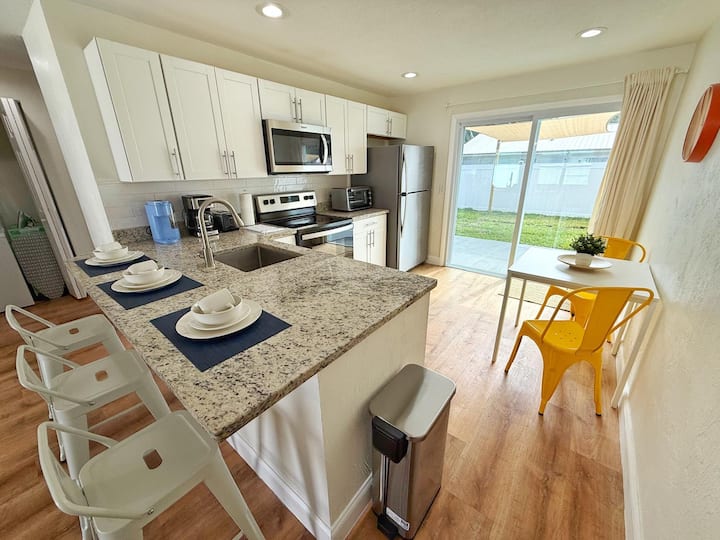 Amazing - Pet-friendly! Fenced Yard - Near Beach! - Port Orange, FL