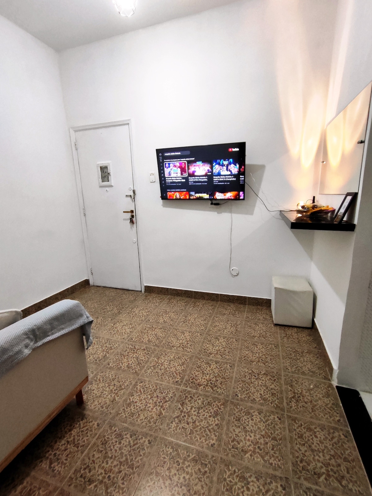 Anúncio popular: Quiet apartment near Lapa and beaches em Lapa