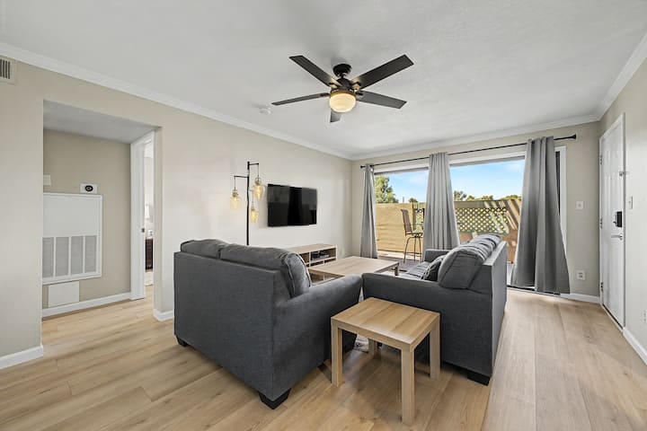 Just Remodeled! On Golf Course. Baseball, Old Town - Scottsdale, AZ