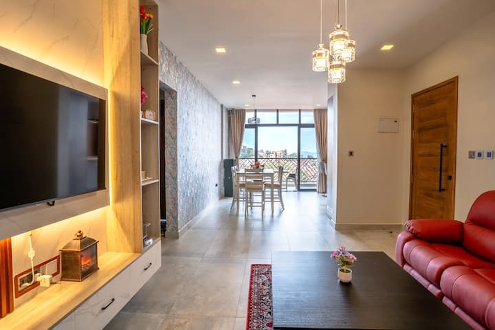 Vista Naguru 3 Br Apartment. A/c, Pool, Hillview. - Kampala