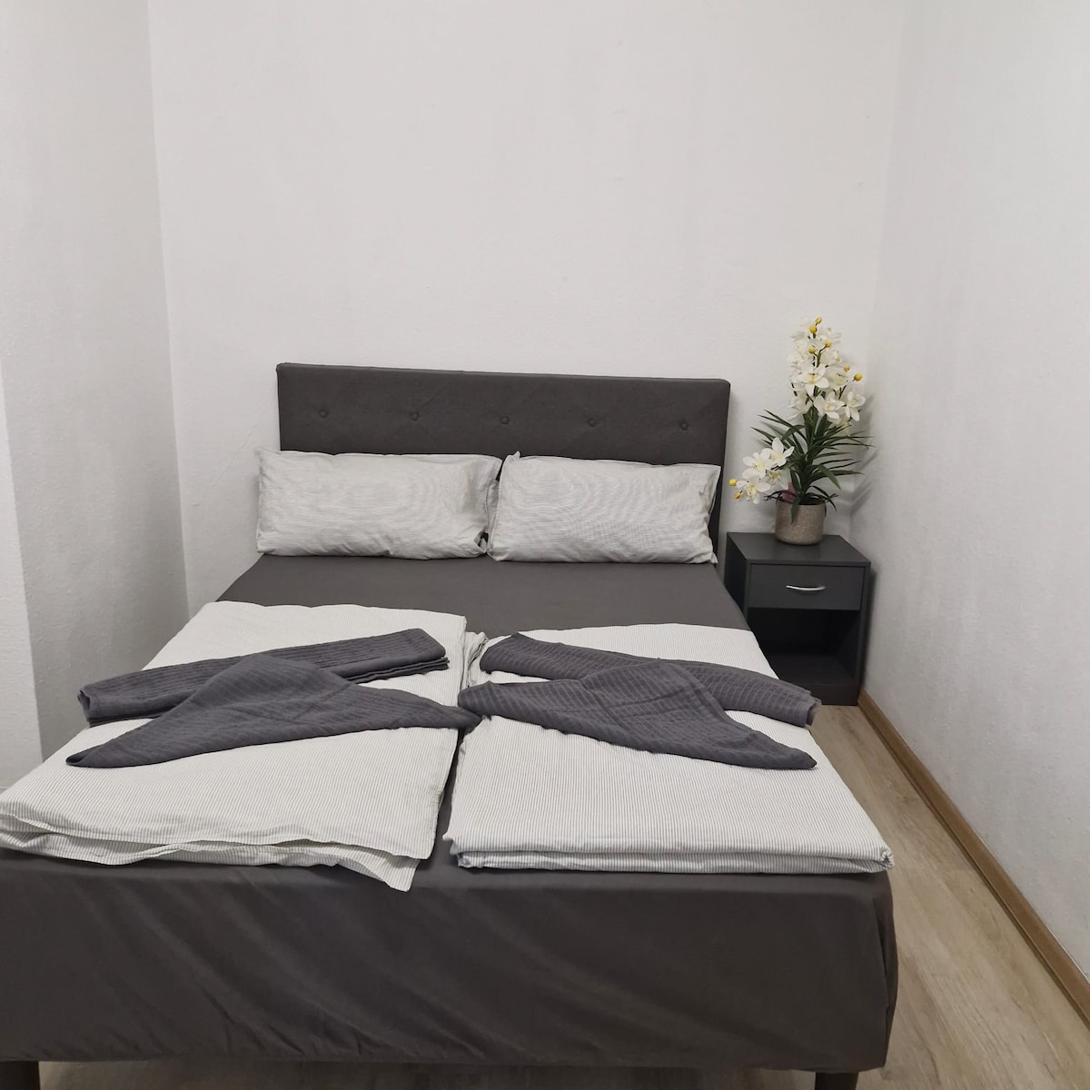 Business apartment 1