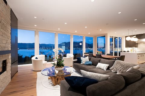 Top performing Airbnb: Ocean & Mountains Views/ Luxury - Rooftop in Grandview Woodland