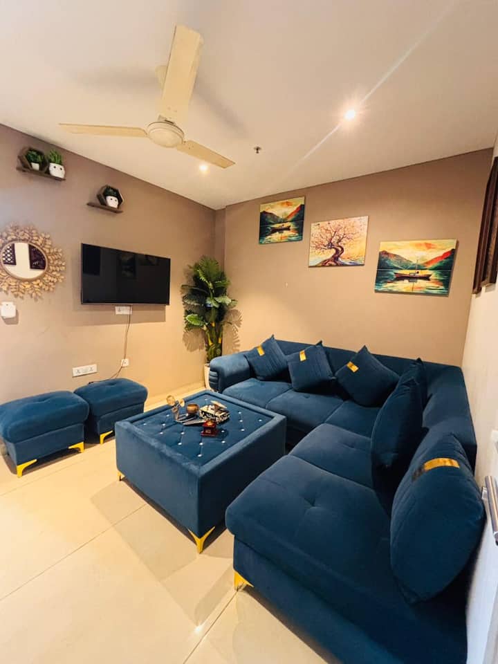 Pair A Dise 2bhk Luxury Airbnb Apartment - Gurugram