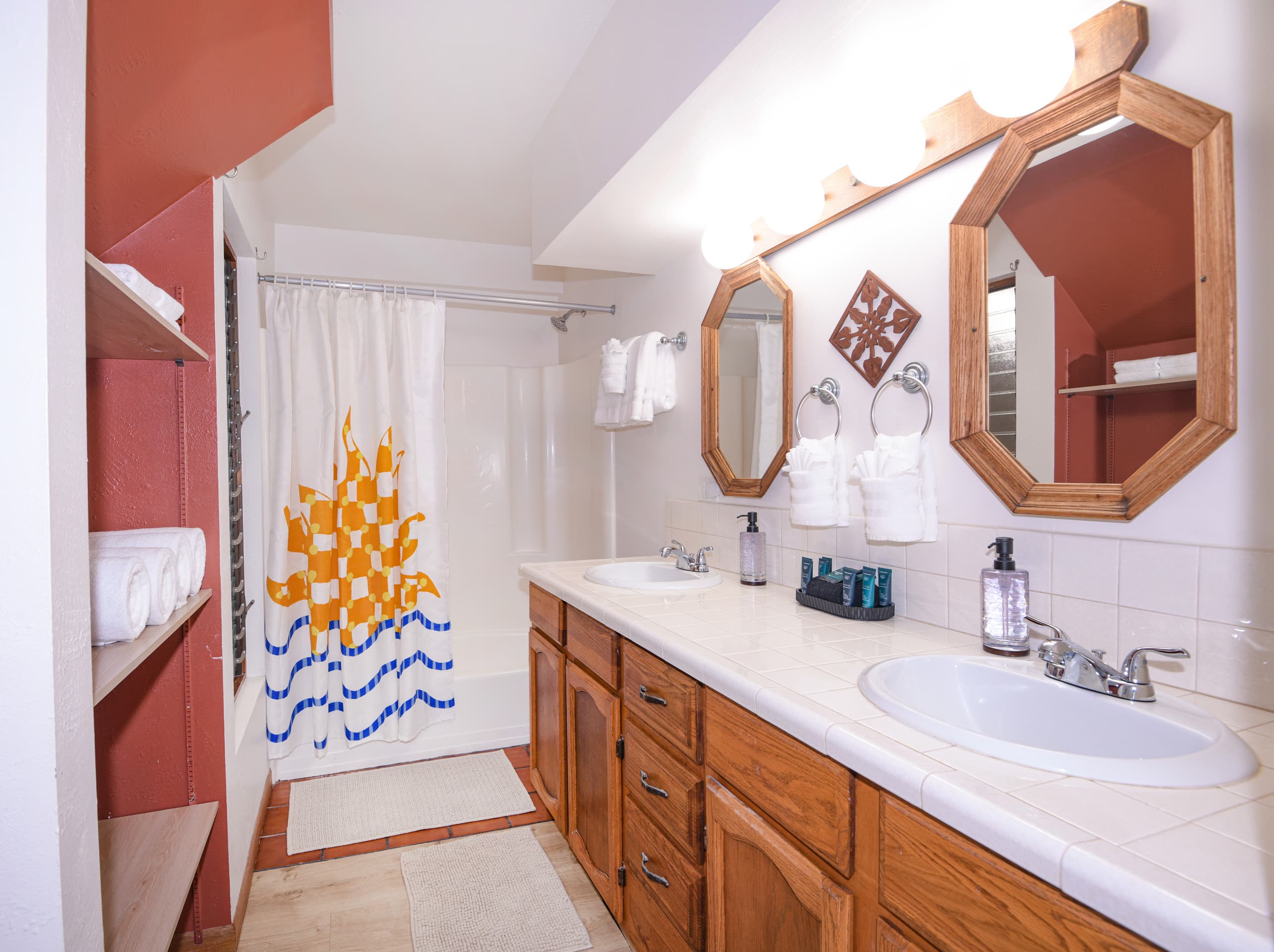 Home in Kailua-Kona · ★4.73 · 4 bedrooms · 4 beds · 2 baths - Image 22