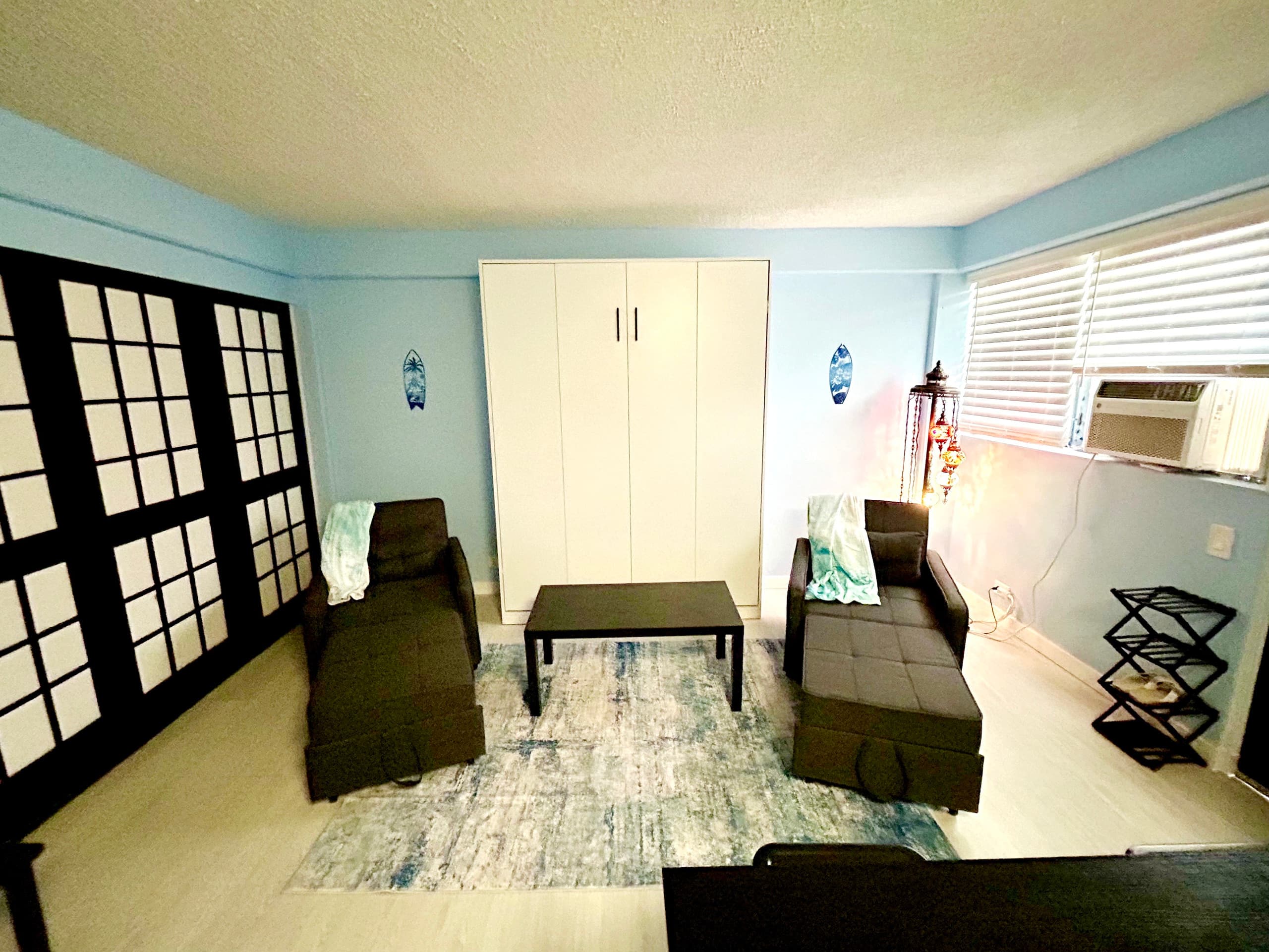Condo in Honolulu · ★4.88 · 1 bedroom · 4 beds · 1 private bath - Image 2