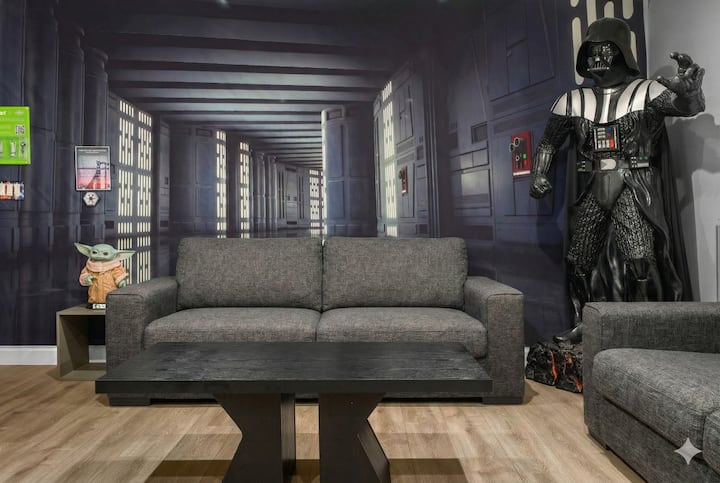 Star Wars Retreat: Arcade, Heated Pool, & More! - 賽普里斯