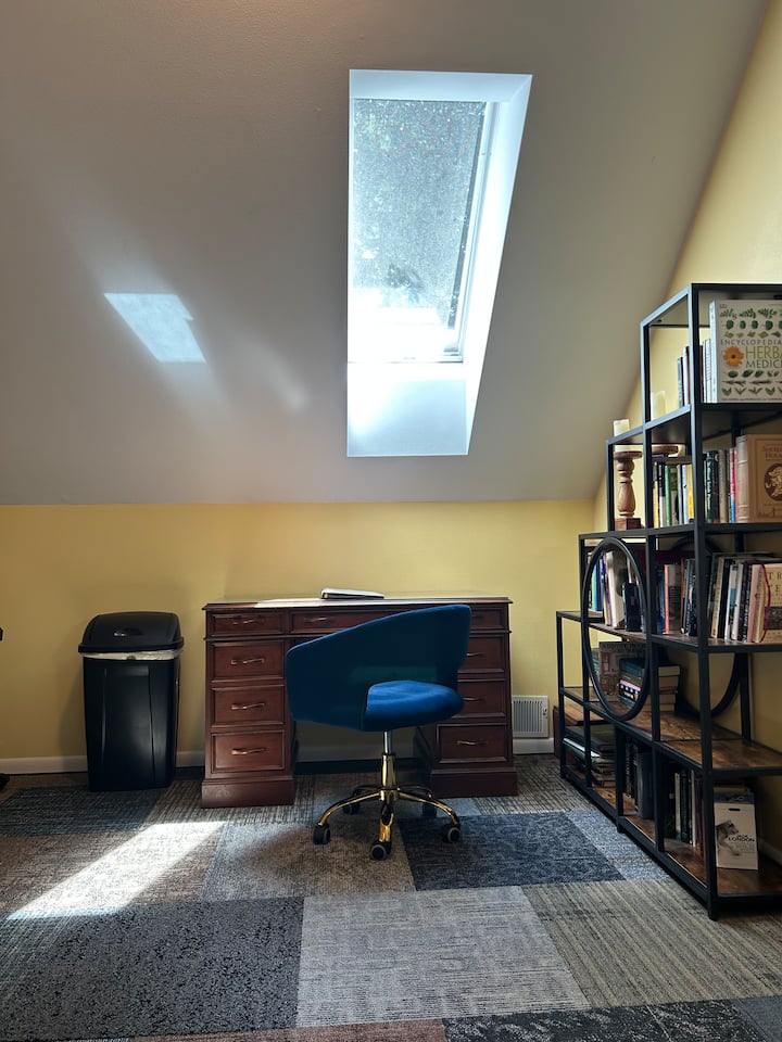 Private Guest Suite + 1/2 Bath: Woodland Escape - Port Orchard, WA