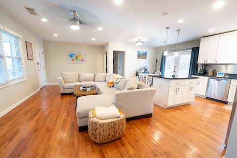 Popular Airbnb listing: Cozy Ranch Style Home in Decatur, GA in Candler Mc Afee