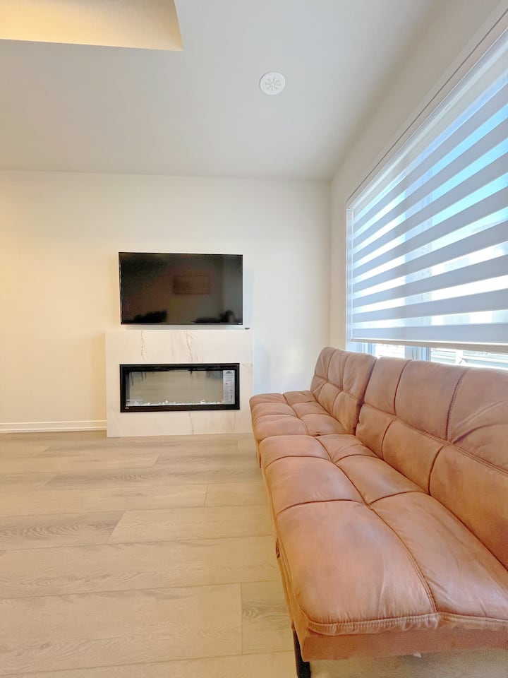 Brand New 3 Bedroom Townhouse Family Friendly - Richmond Hill, ON