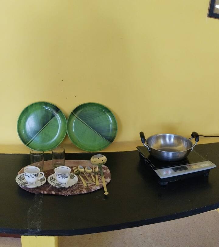 Naach Homestays- Pvt Room/kitchen/balcony/terrace - Perundurai