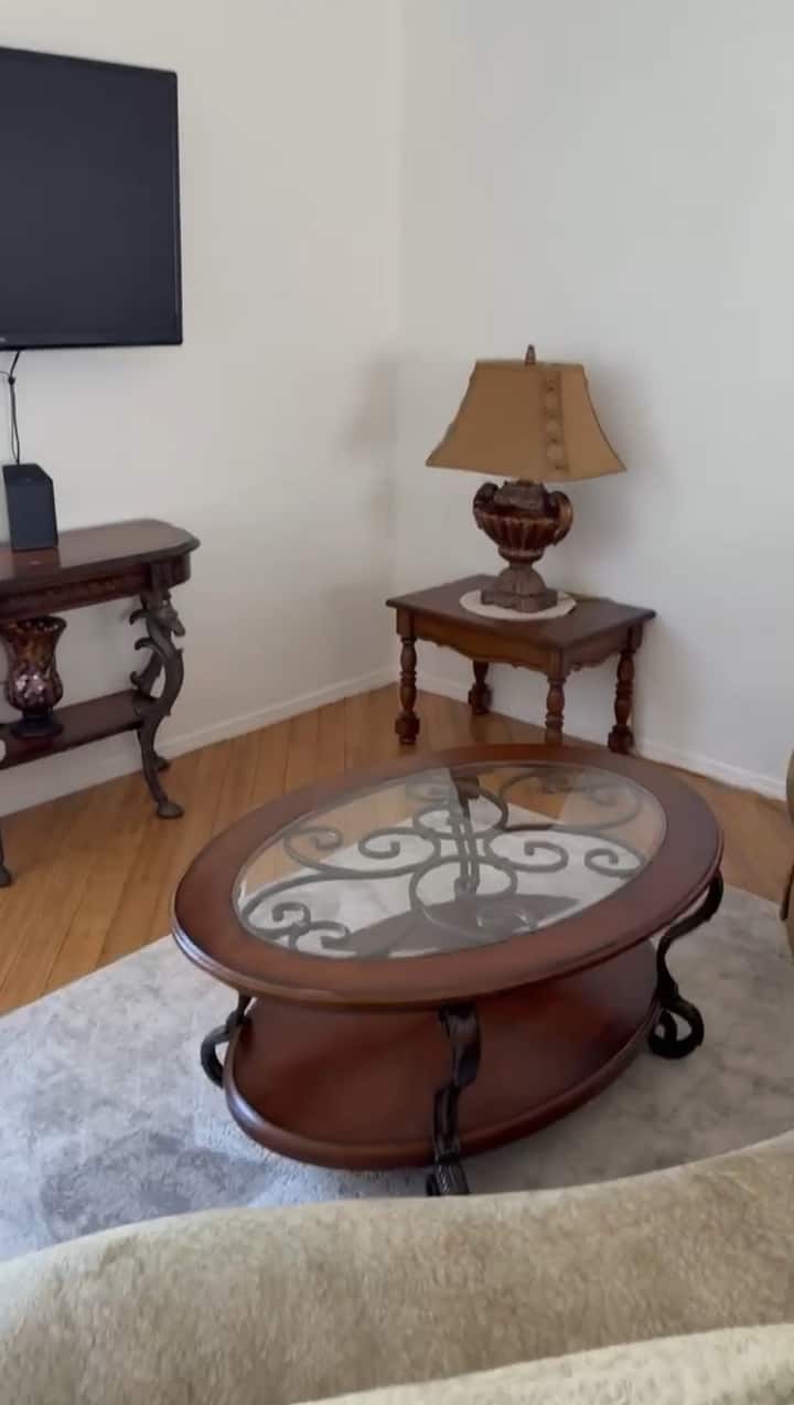 Spacious 2br Apt W/ Parking & Full Kitchen - Fountain Hills, AZ