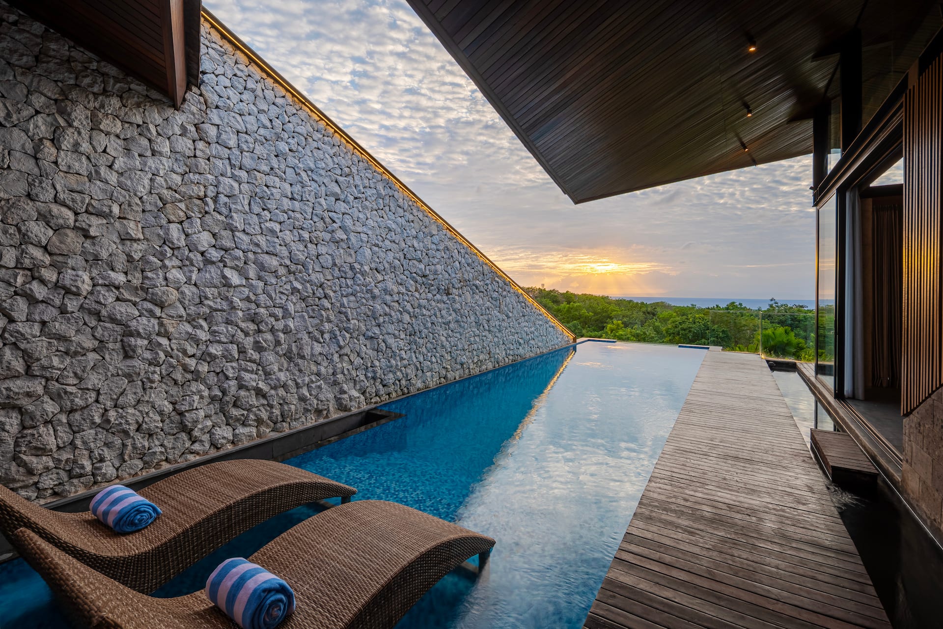 Modern Garden-View Retreat 2 Bedroom Private Villa in Nusa Dua