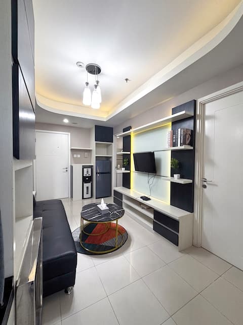15 people Multi Apartments Family Trip Stay Pares