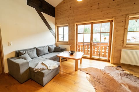 Top Airbnb: Seebachers Diktengut - Apartment Louisa in Radstadt