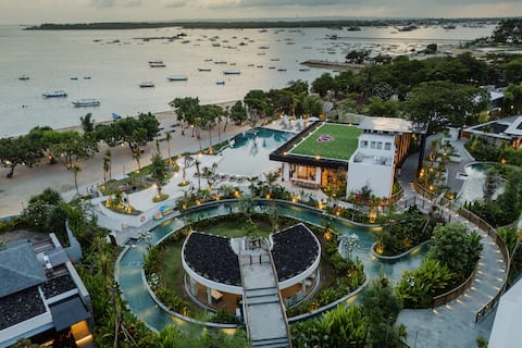 Luxury Suite with Stunning Sea View in Sanur