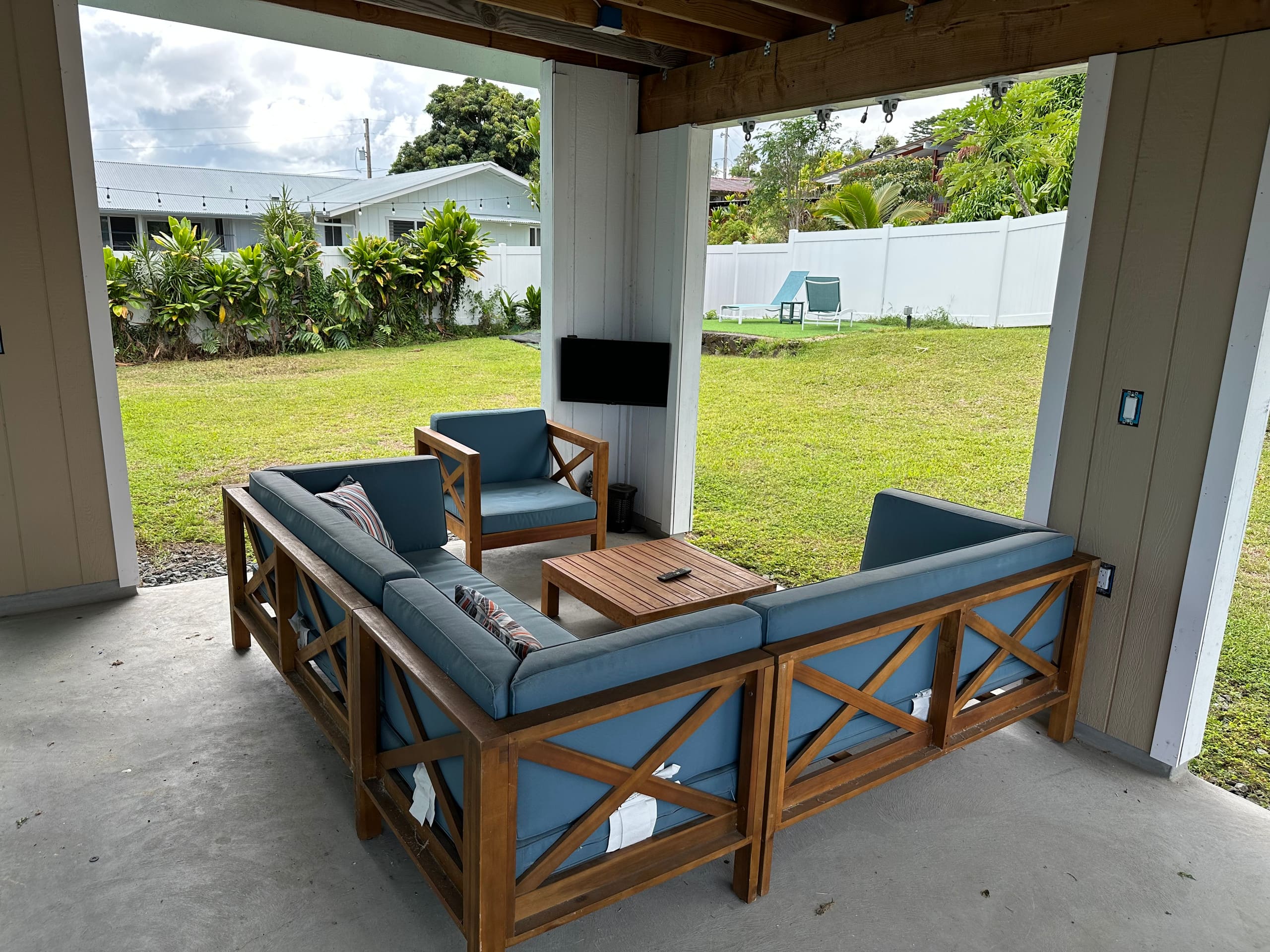 Home in Hilo · ★4.94 · 4 bedrooms · 6 beds · 3 private baths - Image 15