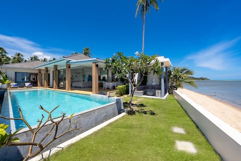 Villa Frangipani - Beachfront Oasis Private Pool