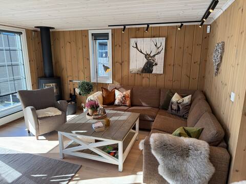 Popular Airbnb listing: Sjusjøen - great mountain hiking and nature experiences in Ringsaker