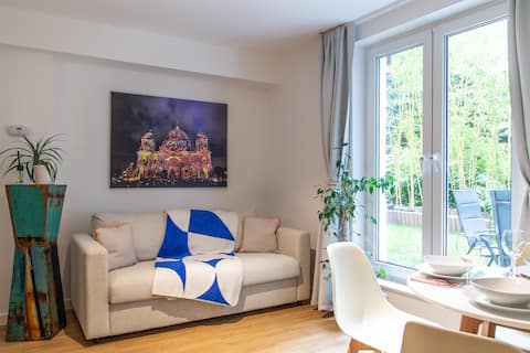 Popular Airbnb listing: Garden-Oasis at OlympicS tadium Berlin | Waldbühne in Westend