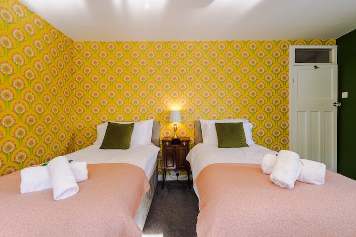 غرفة النوم 2