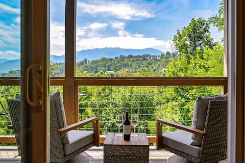 Bearfoot Chill’Inn cabin in Gatlinburg - Photo 3