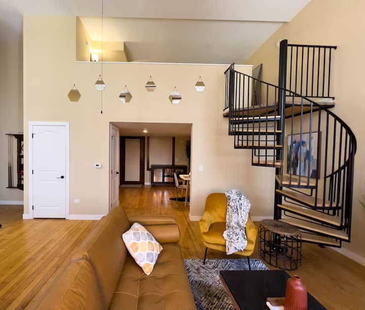 Historic Luxury 2-bedroom Wz Loft &Free Parking - Saint Paul, MN