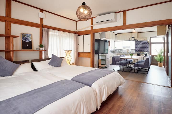 2km to Messe /10Beds/6-12ppl/5BR/wifi/