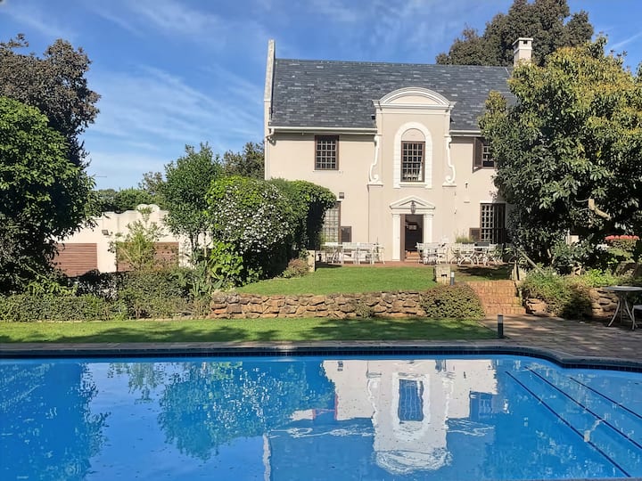 Family Villa | Pool, Garden, Near Constantia - 케이프타운